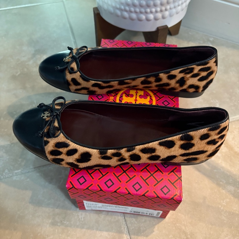 ❌ SOLD ❌ Tory Burch Leopard Cap-Toe Ballet Flats - Picture 4 of 5